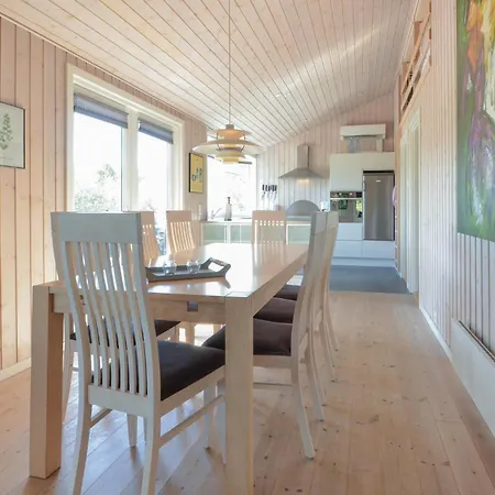 4 Bedroom In Spottrup Holiday home