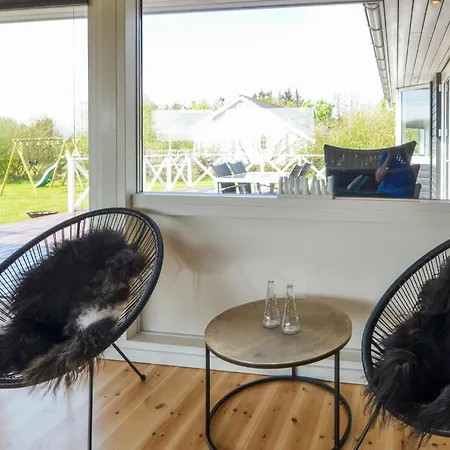 4 Bedroom In Spottrup Knud (Spottrup)