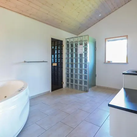 4 Bedroom In Spottrup * Knud (Spottrup)